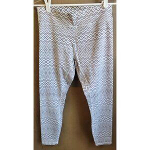 Ivory Ella Women's Pink Gray‎ White Chevron Print Leggings, Size Large.